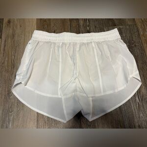 All in Motion Women’s Mid Rise Shorts XL New without Tags